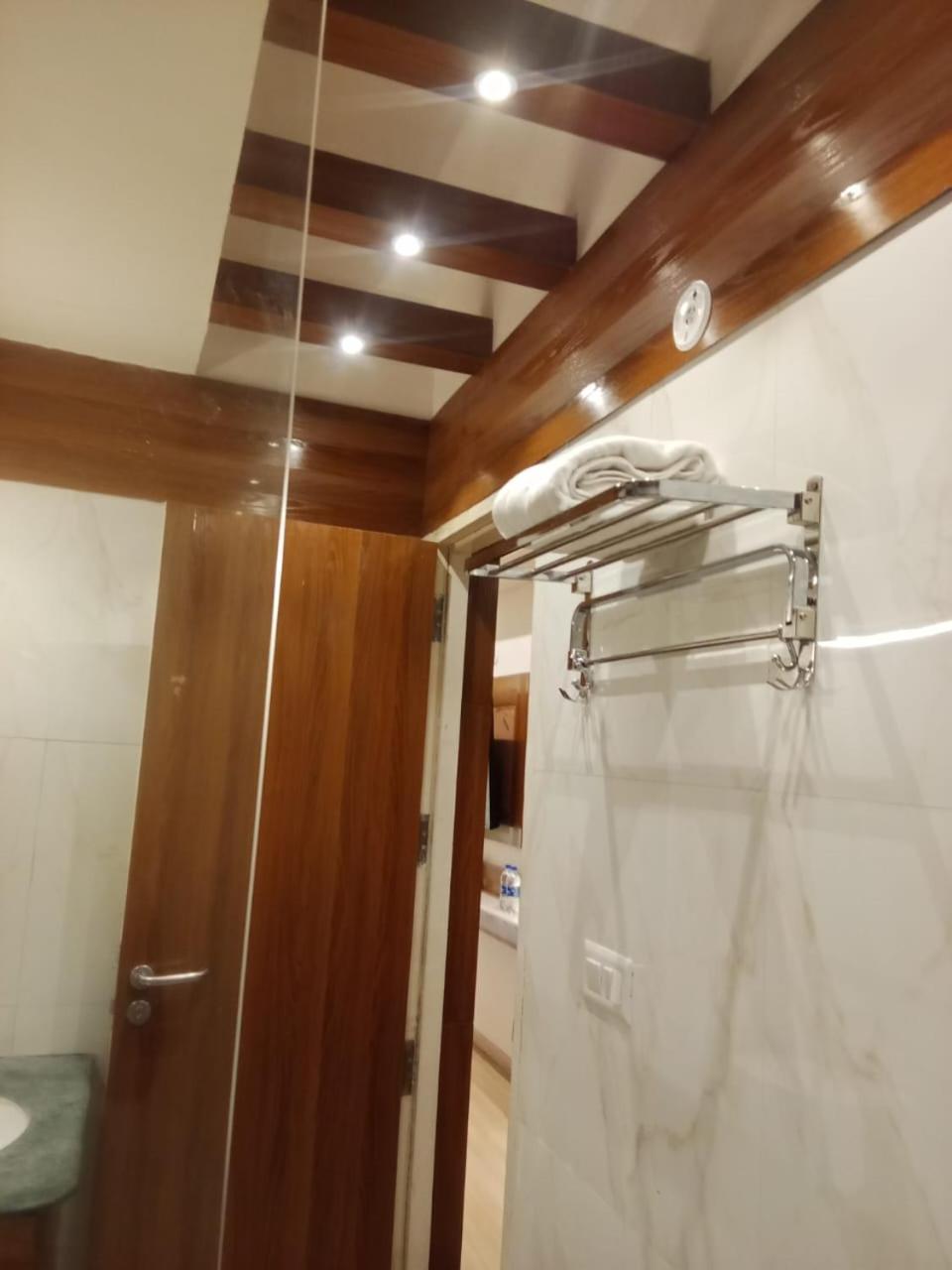 Hotel Maple Tree - Near Ekana Cricket Stadium - لاكناو المظهر الخارجي الصورة