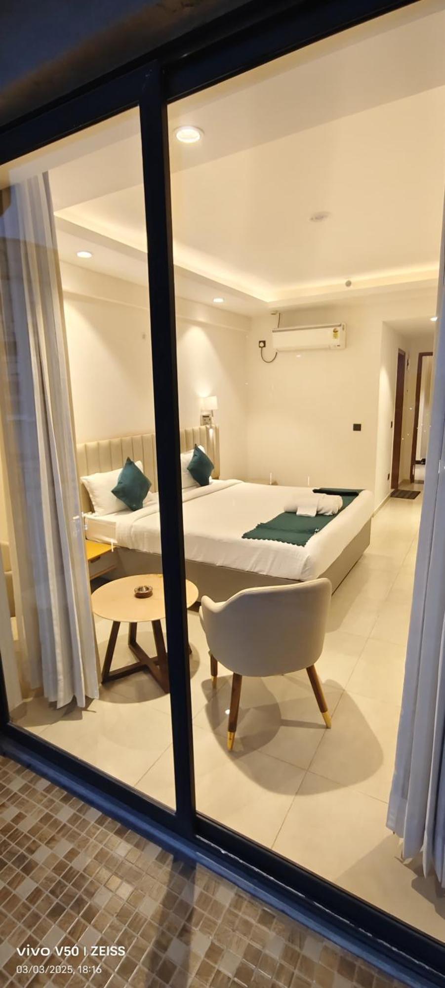 Hotel Maple Tree - Near Ekana Cricket Stadium - لاكناو المظهر الخارجي الصورة