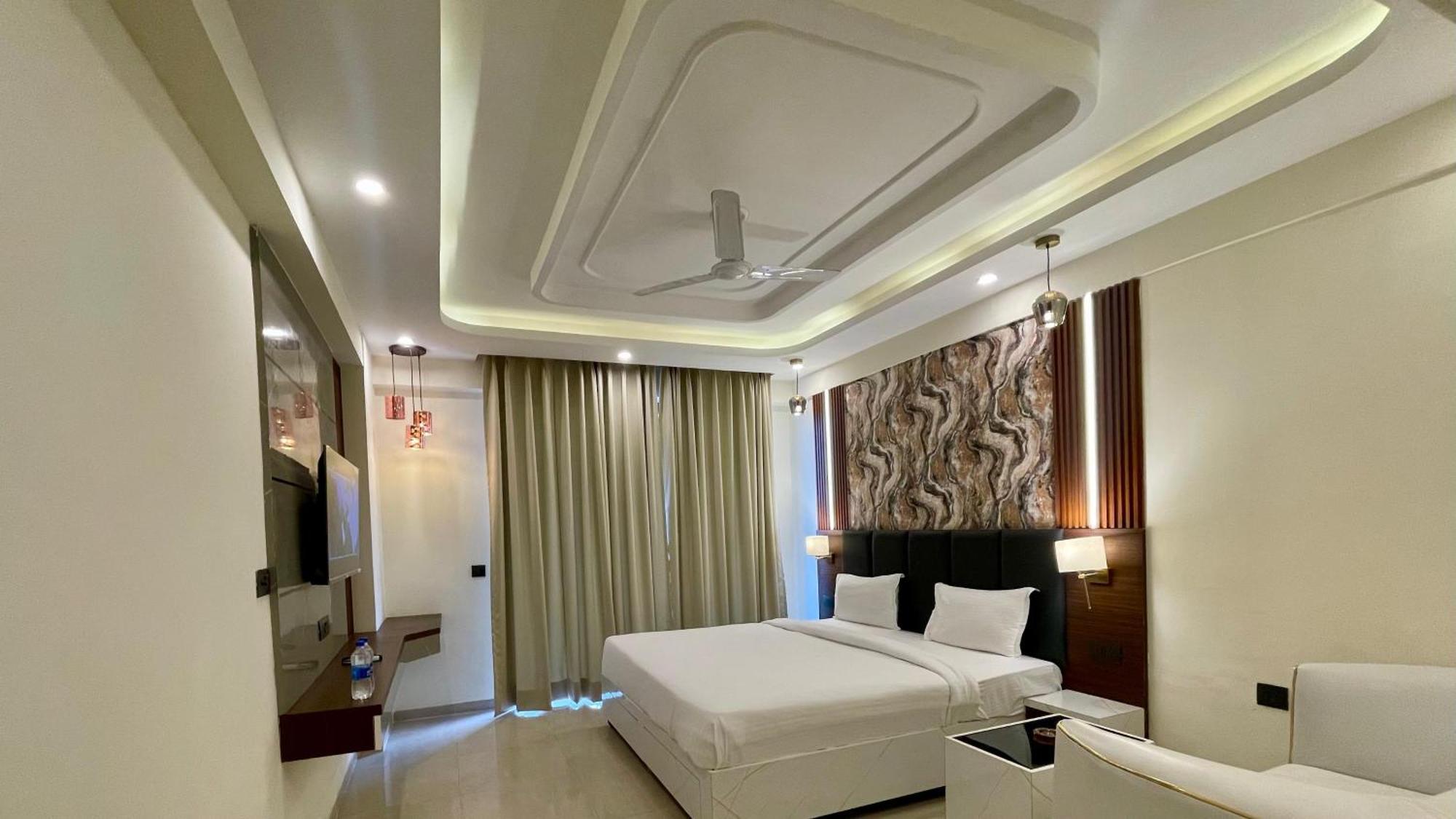 Hotel Maple Tree - Near Ekana Cricket Stadium - لاكناو المظهر الخارجي الصورة